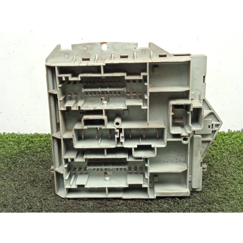 Recambio de caja reles / fusibles para fiat stilo (192_) 1.4 16v (192axh1b, 192bxh1b) referencia OEM IAM 51759553-57657  