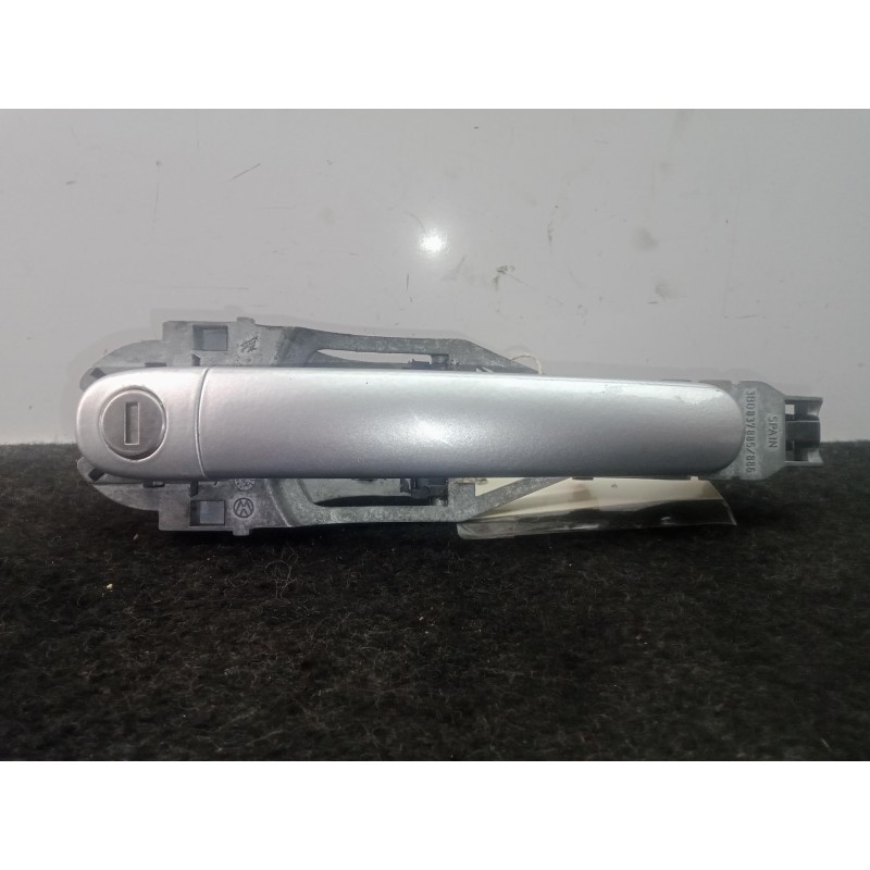Recambio de maneta exterior delantera izquierda para seat leon (1p1) 2.0 tdi 16v referencia OEM IAM 3B0837885886  