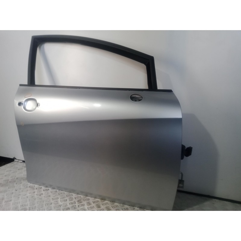 Recambio de puerta delantera derecha para seat leon (1p1) 2.0 tdi 16v referencia OEM IAM   
