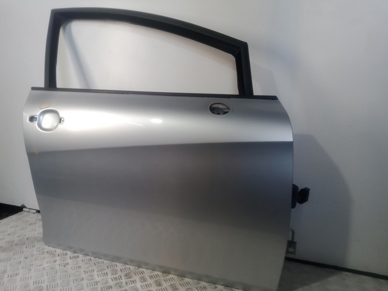 Recambio de puerta delantera derecha para seat leon (1p1) 2.0 tdi 16v referencia OEM IAM   