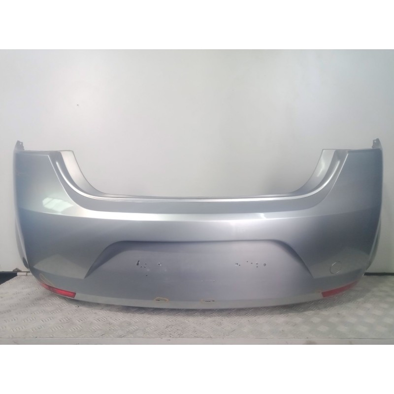 Recambio de paragolpes trasero para seat leon (1p1) 2.0 tdi 16v referencia OEM IAM   