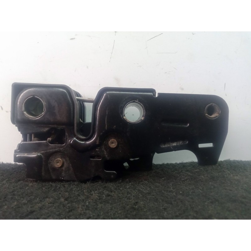 Recambio de cerradura capot para seat leon (1p1) 2.0 tdi 16v referencia OEM IAM 1P0823509C  