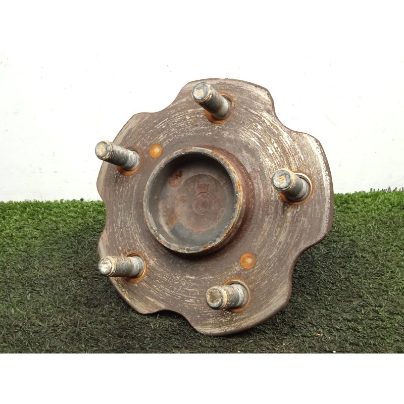 Recambio de buje para toyota avensis (t27) 2.2 d-4d cat referencia OEM IAM 4245005080  