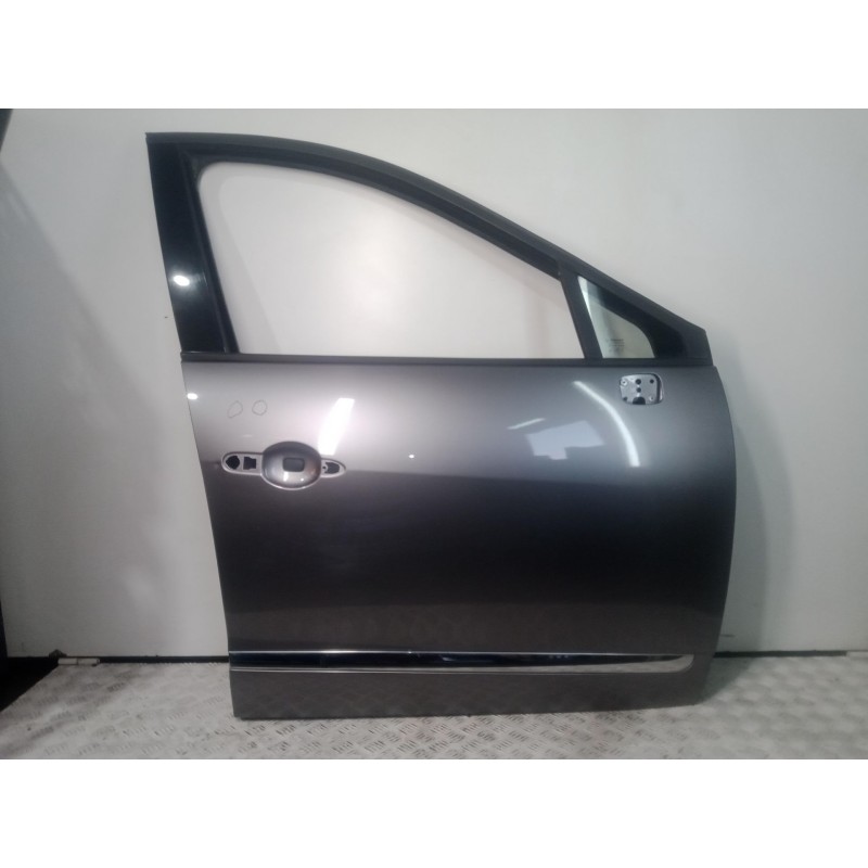 Recambio de puerta delantera derecha para renault scenic iii 1.6 dci diesel fap referencia OEM IAM   