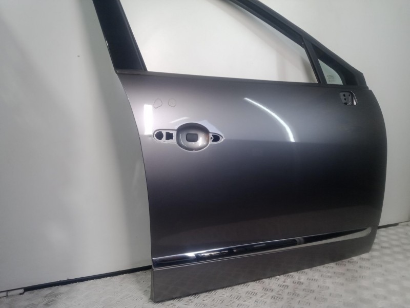 Recambio de puerta delantera derecha para renault scenic iii 1.6 dci diesel fap referencia OEM IAM   