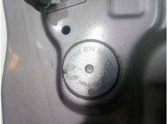 Recambio de puerta delantera izquierda para renault scenic iii 1.6 dci diesel fap referencia OEM IAM    2