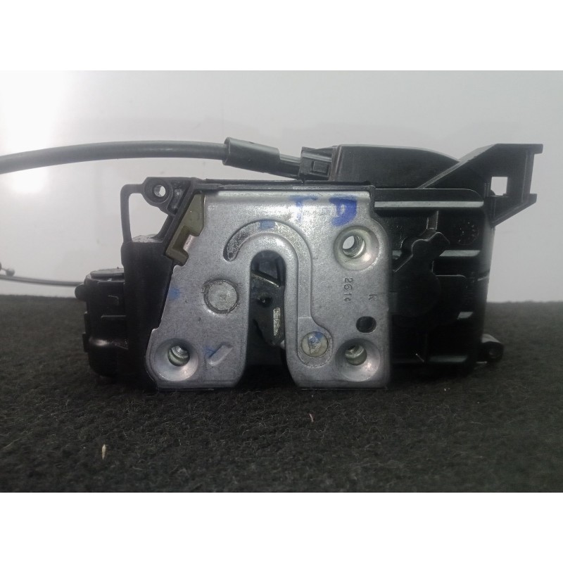 Recambio de cerradura puerta trasera derecha para renault scenic iii 1.6 dci diesel fap referencia OEM IAM 825020033RA  