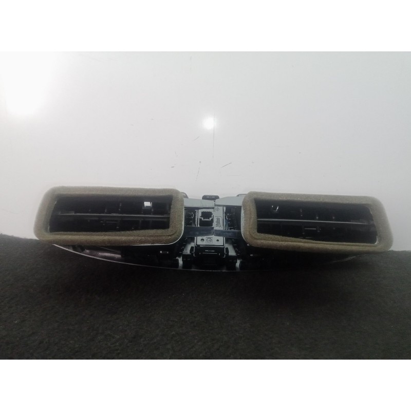 Recambio de aireador delantero central para renault scenic iii 1.6 dci diesel fap referencia OEM IAM 682600031R  