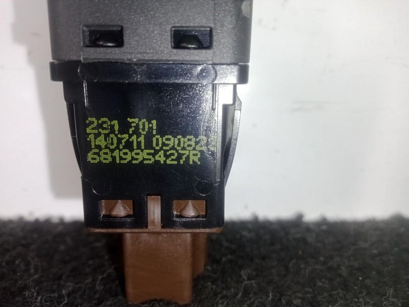 Recambio de interruptor para renault scenic iii 1.6 dci diesel fap referencia OEM IAM 681995427R  