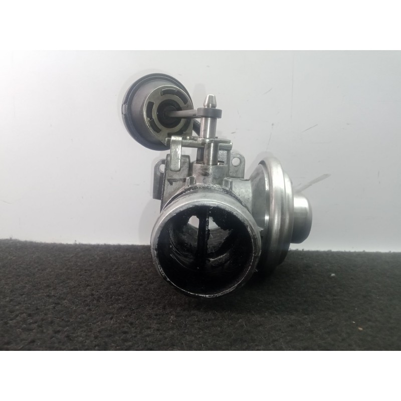 Recambio de caja mariposa para volkswagen golf iv (1j1) 1.9 tdi referencia OEM IAM 038129637  