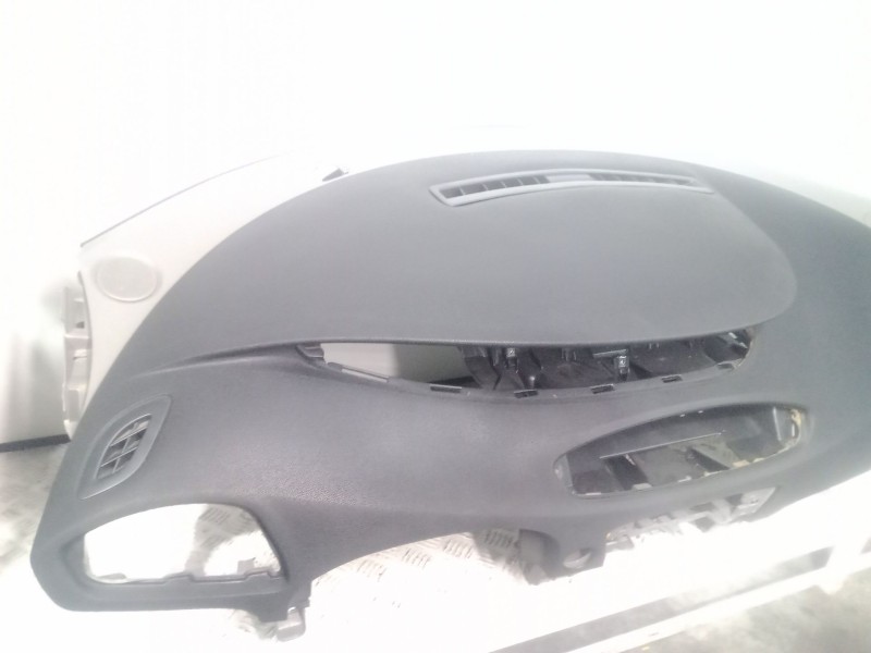 Recambio de salpicadero para renault scenic iii 1.6 dci diesel fap referencia OEM IAM 1012142001  