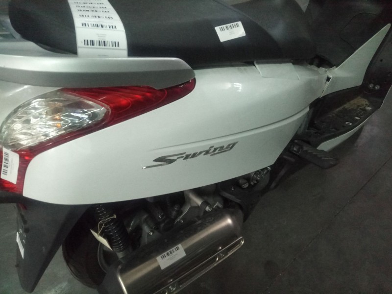 Recambio de carenado trasero para honda fes fes 125 s-wing (jf12) referencia OEM IAM   