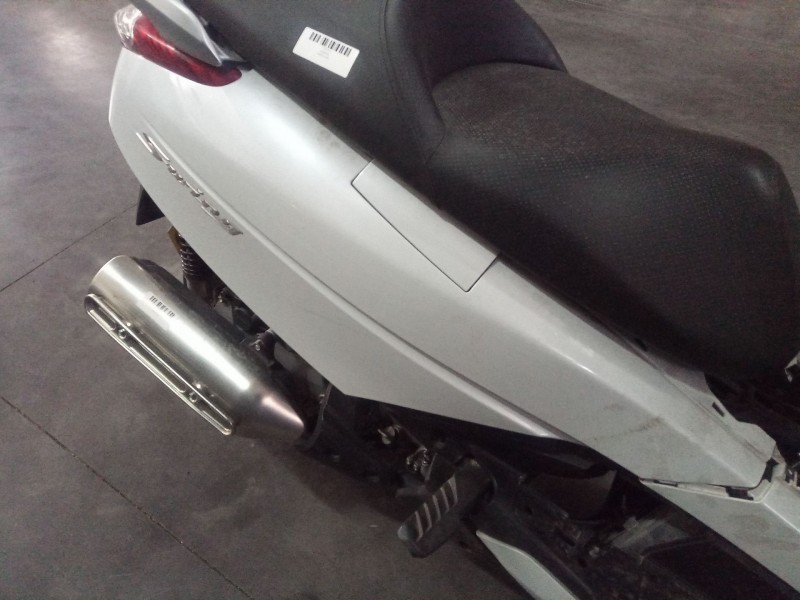 Recambio de carenado trasero para honda fes fes 125 s-wing (jf12) referencia OEM IAM   