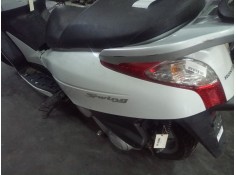 Recambio de carenado trasero para honda fes fes 125 s-wing (jf12) referencia OEM IAM    2