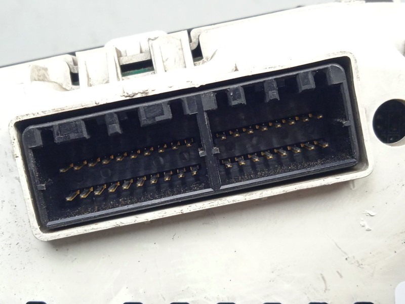 Recambio de cuadro instrumentos para kia carnival 2.9 crdi cat referencia OEM IAM 940034D260  