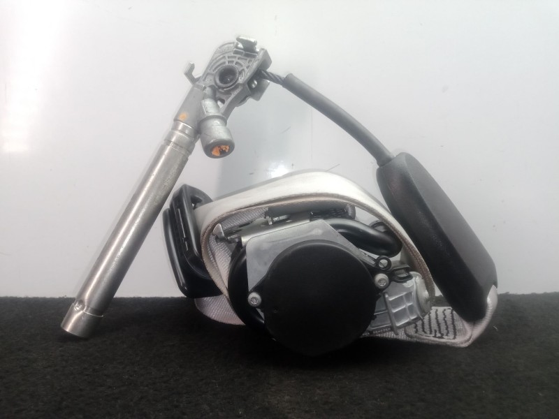 Recambio de cinturon seguridad delantero derecho para renault scenic iii 1.6 dci diesel fap referencia OEM IAM 868843307R  