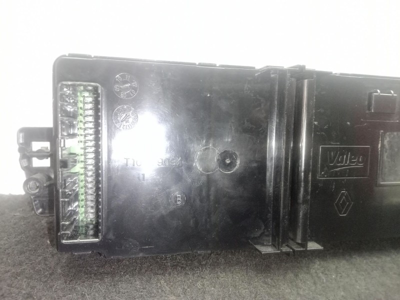 Recambio de mando climatizador para renault scenic iii 1.6 dci diesel fap referencia OEM IAM T1001909K  