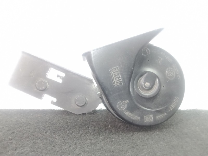 Recambio de claxon para renault scenic iii 1.6 dci diesel fap referencia OEM IAM 0055306-A046522  