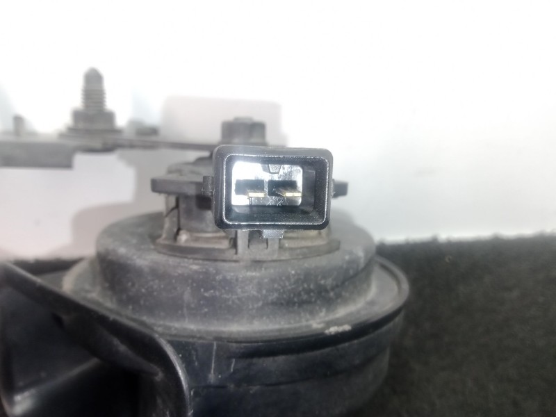 Recambio de claxon para renault scenic iii 1.6 dci diesel fap referencia OEM IAM 0055306-A046522  