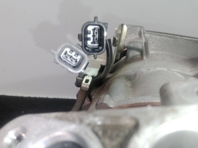 Recambio de compresor aire acondicionado para renault scenic iii 1.6 dci diesel fap referencia OEM IAM 926004EB0A  