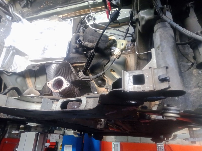 Recambio de puente delantero para renault scenic iii 1.6 dci diesel fap referencia OEM IAM   