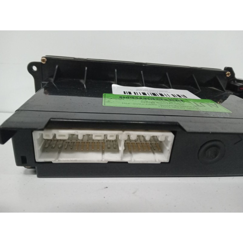 Recambio de mando climatizador para ssangyong rodius 2.7 turbodiesel cat referencia OEM IAM 6870021021  