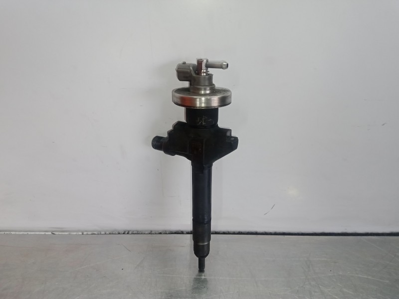 Recambio de inyector para mazda 6 monovolumen (gy) 2.0 diesel cat referencia OEM IAM 13H50B  