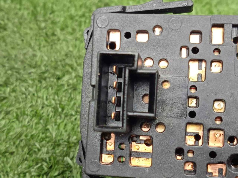 Recambio de mando luces para opel meriva 1.6 cat (z 16 se / l55) referencia OEM IAM 09185413-12268700  