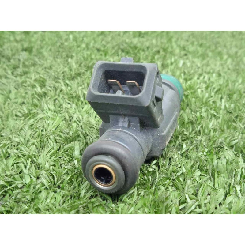 Recambio de inyector para citroën saxo 1.4 referencia OEM IAM 0280156357 BOSCH 