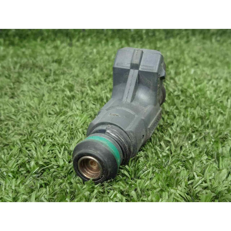 Recambio de inyector para citroën saxo 1.4 referencia OEM IAM 0280156357 BOSCH 