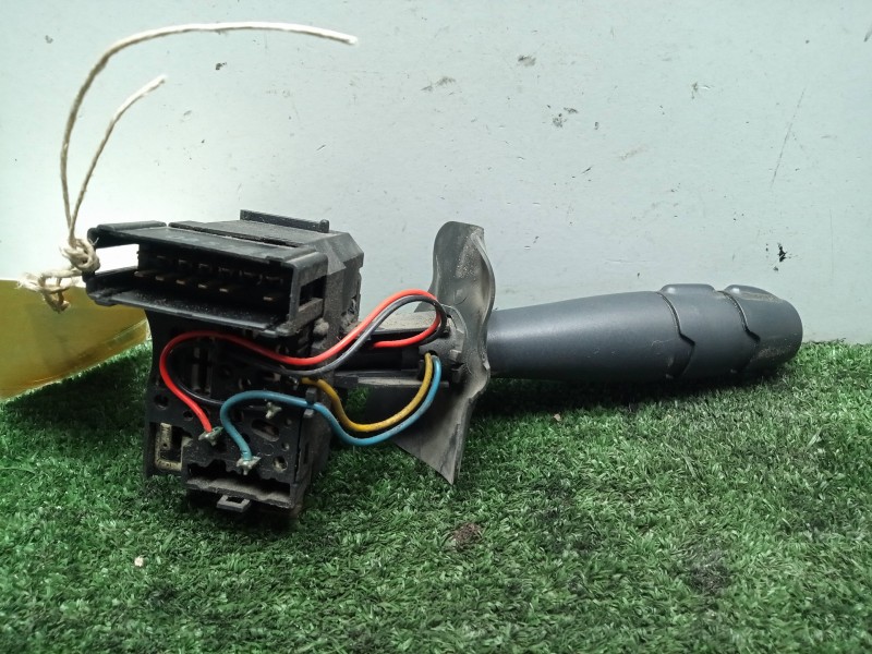 Recambio de mando luces para dacia sandero 1.5 dci diesel cat referencia OEM IAM 6166018  