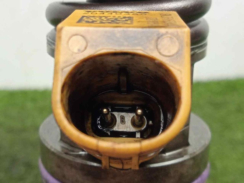 Recambio de inyector para vehiculos fuera decreto ley caravana / remolque caravana referencia OEM IAM 20440388  