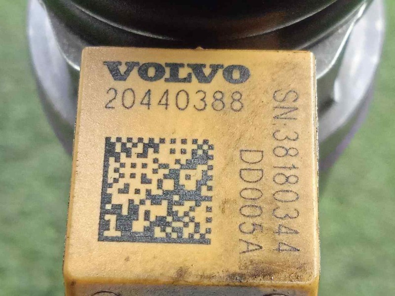 Recambio de inyector para vehiculos fuera decreto ley caravana / remolque caravana referencia OEM IAM 20440388  