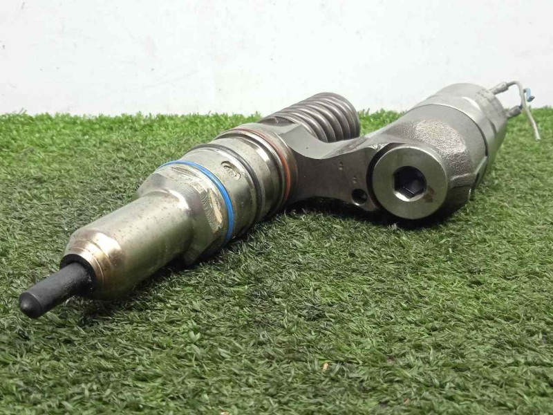 Recambio de inyector para vehiculos fuera decreto ley caravana / remolque caravana referencia OEM IAM 0414700003-500380884 BOSCH