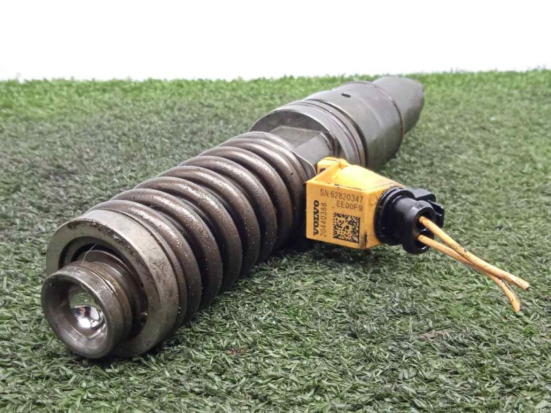 Recambio de inyector para vehiculos fuera decreto ley caravana / remolque caravana referencia OEM IAM 20440388-62820347  