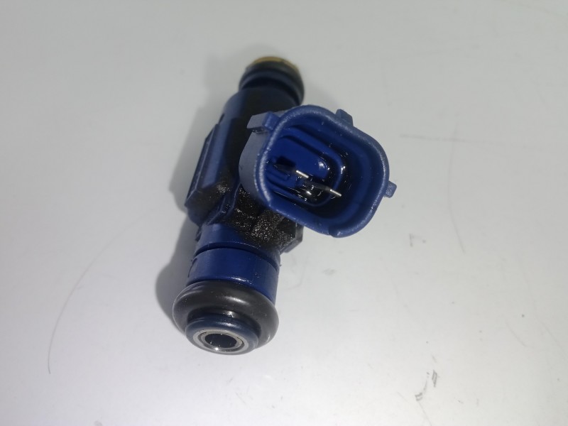 Recambio de inyector para hyundai i10 1.1 12v cat referencia OEM IAM 3531002900-9260930017 2.PINES 
