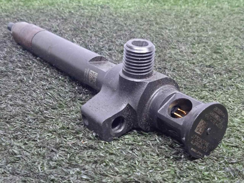 Recambio de inyector para peugeot boxer furgón 2.0 blue-hdi fap cat referencia OEM IAM 228630716  