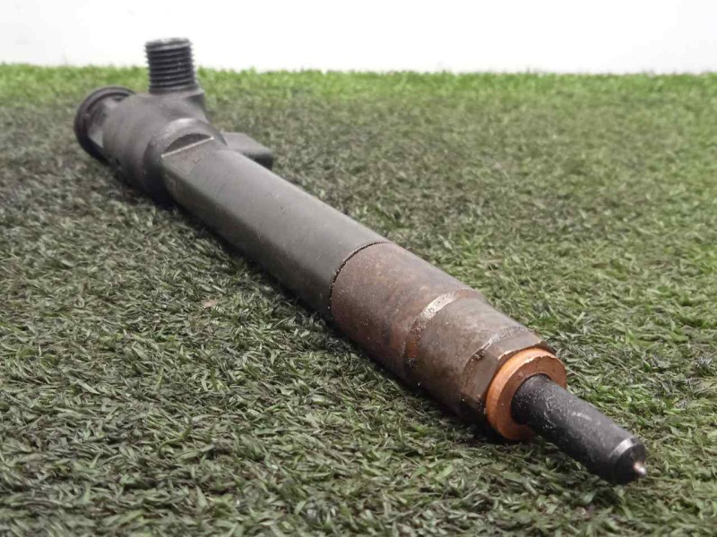 Recambio de inyector para peugeot boxer furgón 2.0 blue-hdi fap cat referencia OEM IAM 228630716  