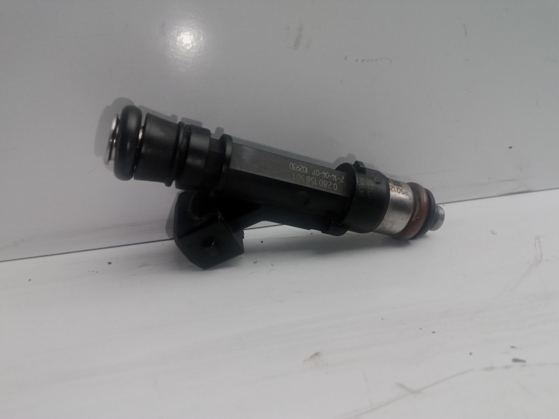 Recambio de inyector para opel corsa d 1.4 16v referencia OEM IAM 0280158501  