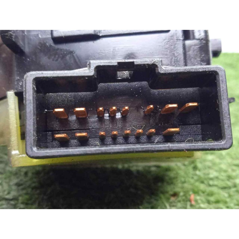 Recambio de mando luces para kia sorento 2.5 crdi referencia OEM IAM 934103E020  