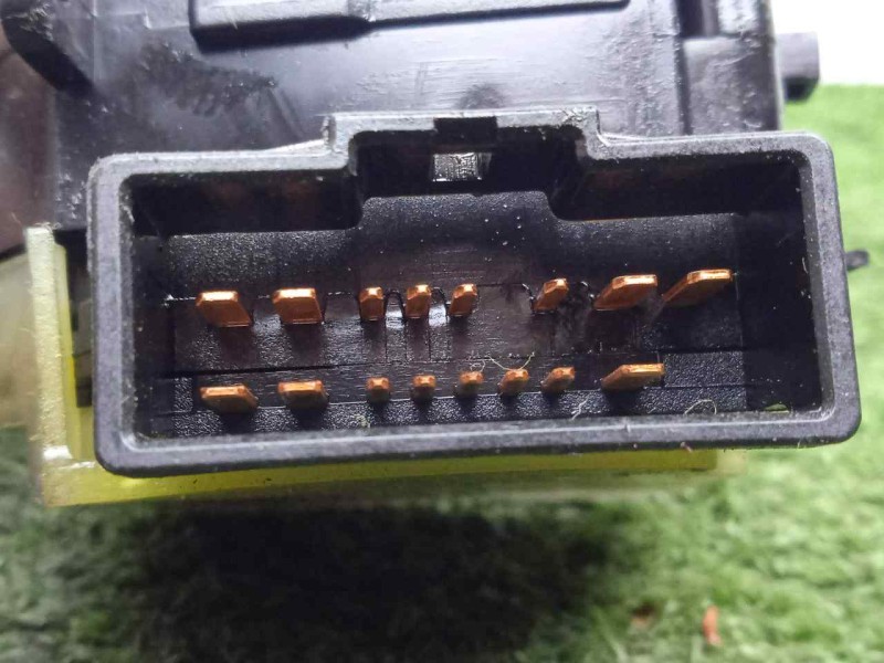 Recambio de mando luces para kia sorento 2.5 crdi referencia OEM IAM 934103E020  