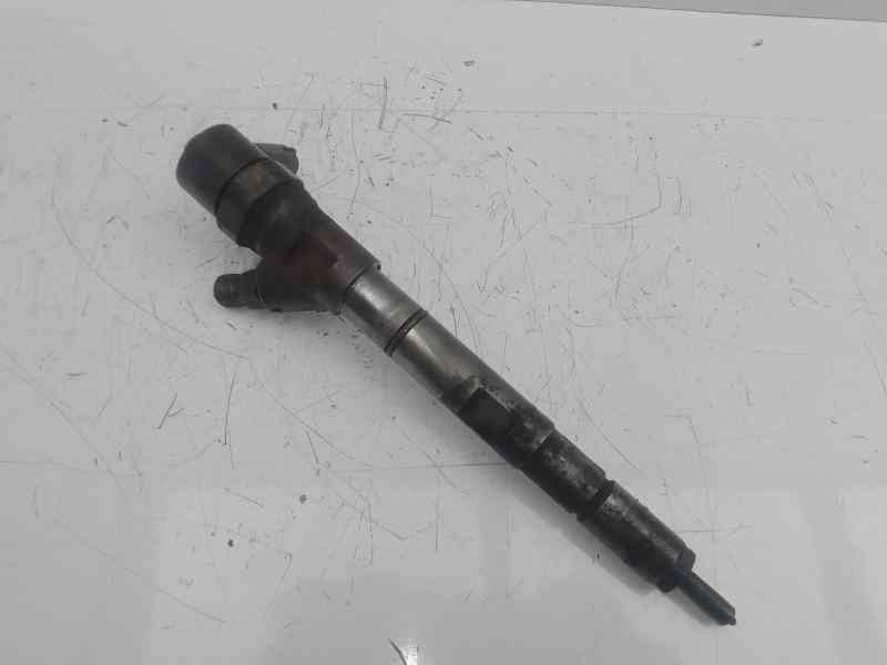 Recambio de inyector para kia sorento 2.5 crdi cat referencia OEM IAM 0445110186-338004A150 2.PINES 