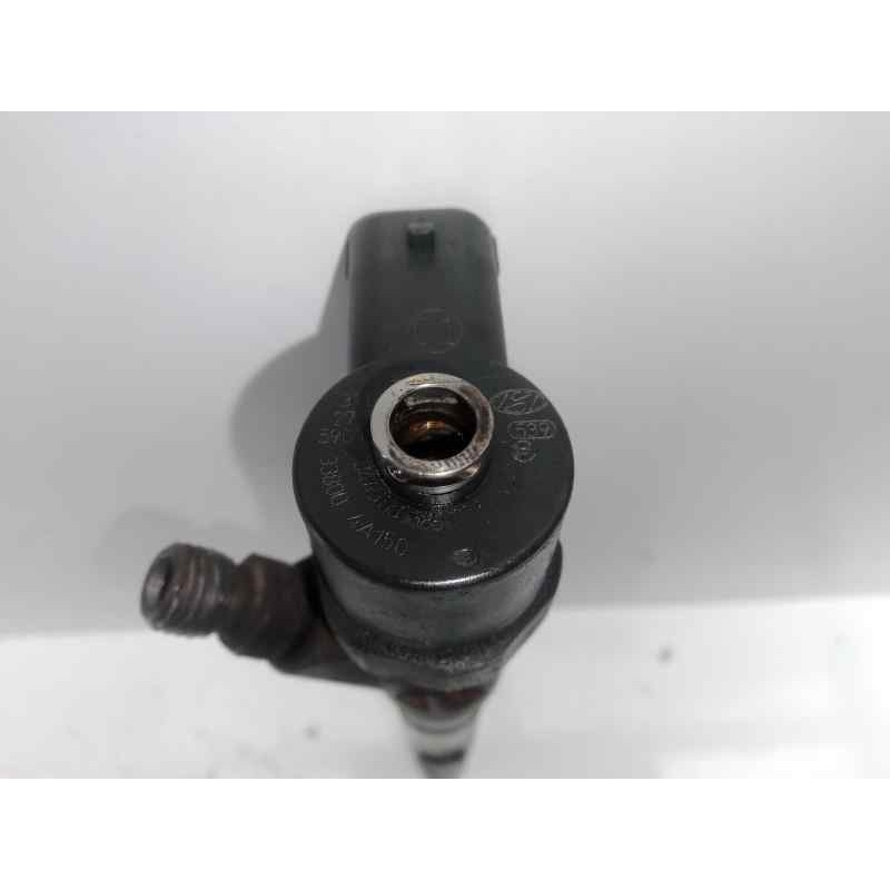 Recambio de inyector para kia sorento 2.5 crdi cat referencia OEM IAM 0445110186-338004A150 2.PINES 