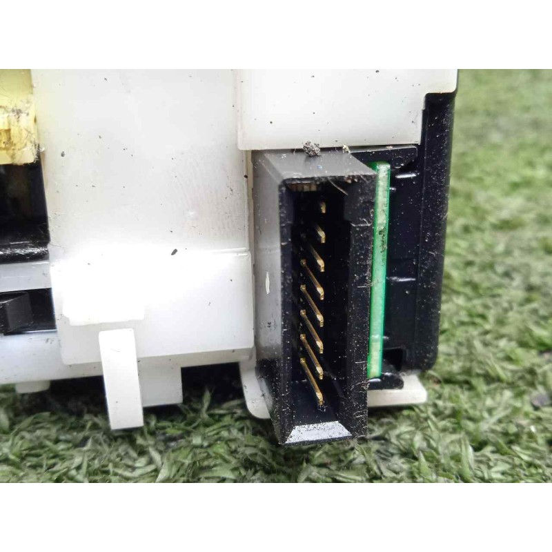 Recambio de mando luces para nissan x-trail (t31) 2.0 dci turbodiesel cat referencia OEM IAM 25540EM06E  