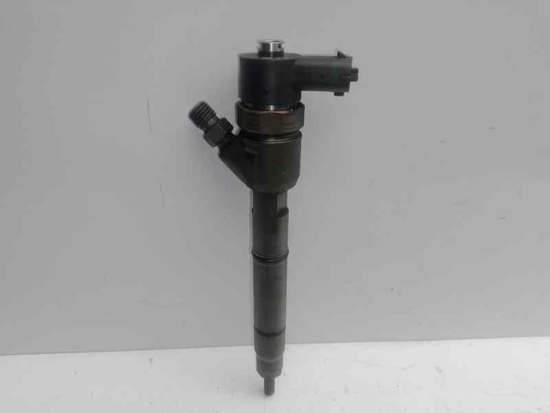 Recambio de inyector para kia cerato 1.6 crdi referencia OEM IAM 0445110256-338002A400  