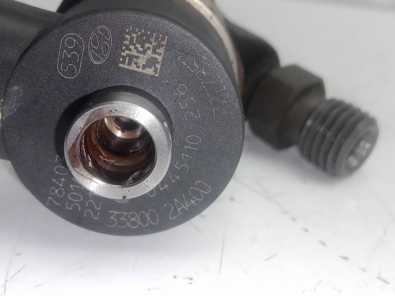 Recambio de inyector para kia cerato 1.6 crdi referencia OEM IAM 0445110256-338002A400  