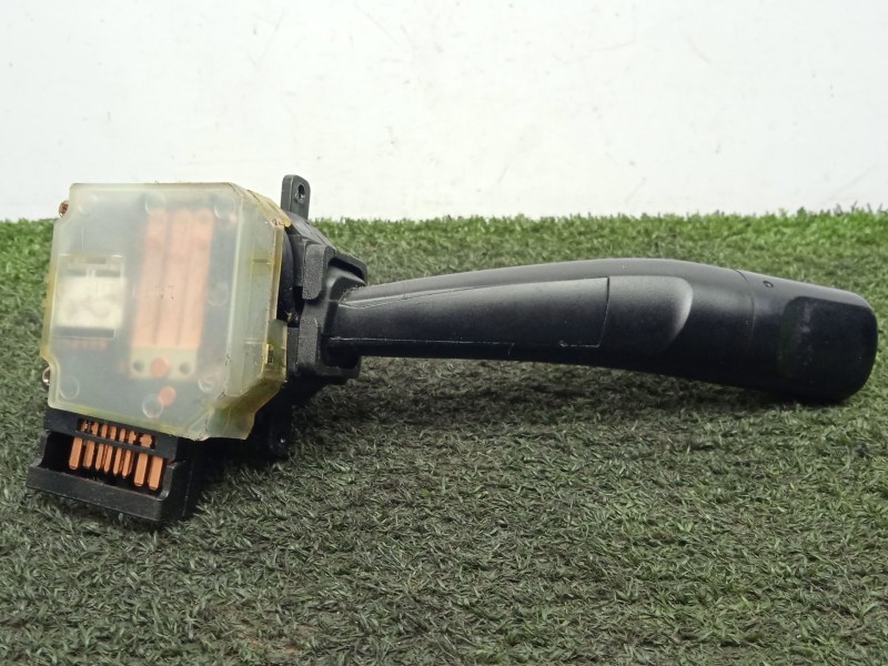 Recambio de mando luces para ssangyong rodius 2.7 turbodiesel cat referencia OEM IAM LD4813AA  