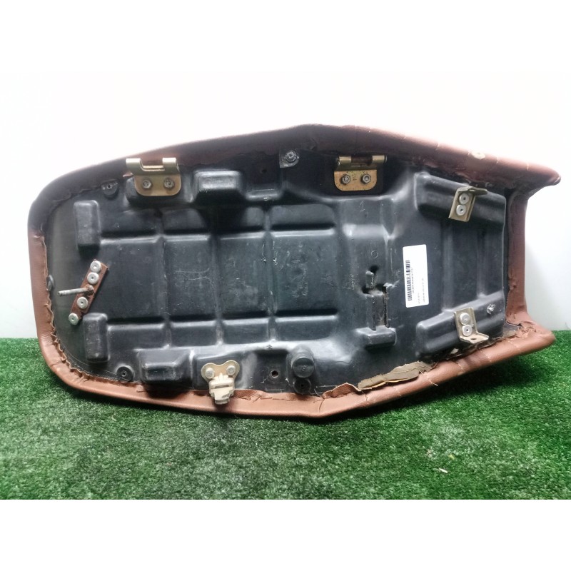 Recambio de asiento para yamaha 250 special referencia OEM IAM   CON TARA