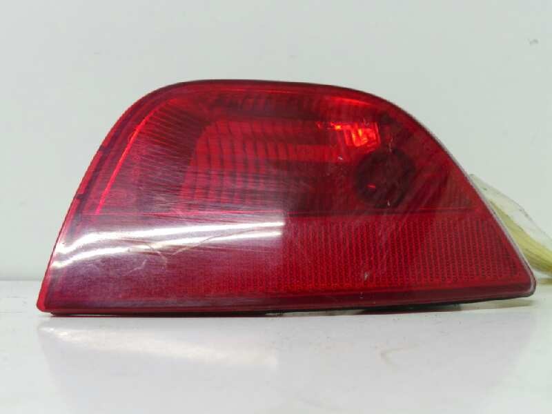 Recambio de faro antiniebla trasero derecho para ford focus berlina (cak) referencia OEM IAM  ROJO 