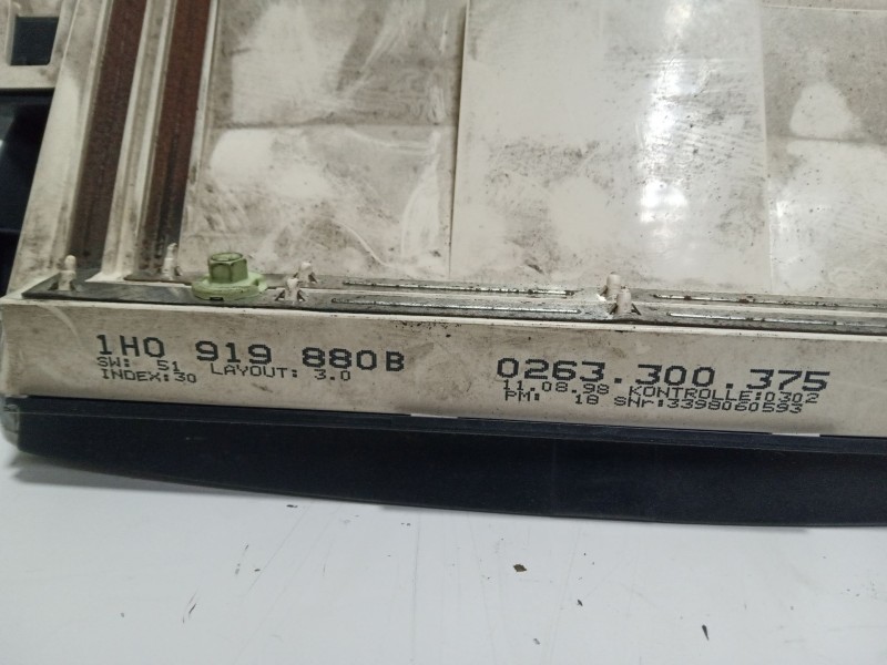 Recambio de cuadro instrumentos para volkswagen golf iii (1h1) 1.6 referencia OEM IAM 1H0919880B-0263300375  1.CONECTOR